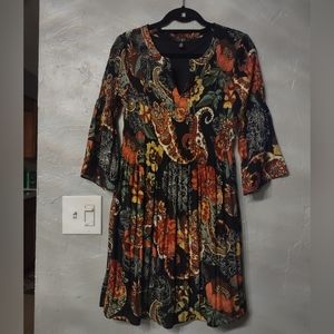 Spense Dress like New size 6 ,14 inch of armpits to Armpits beautiful,3/4 sleeve